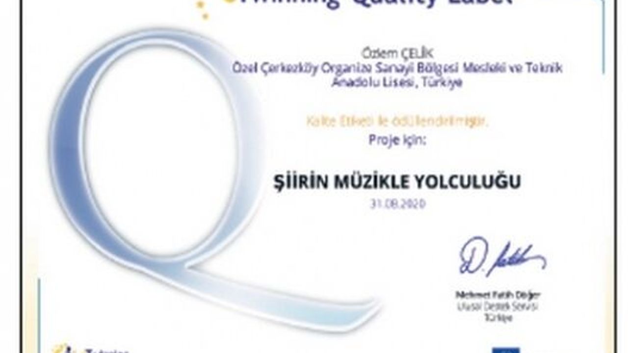 Özel ÇOSB Mesleki ve Teknik Anadolu Lisesi öğretmenine ‘Ulusal Kalite Etiketi’ ödülü