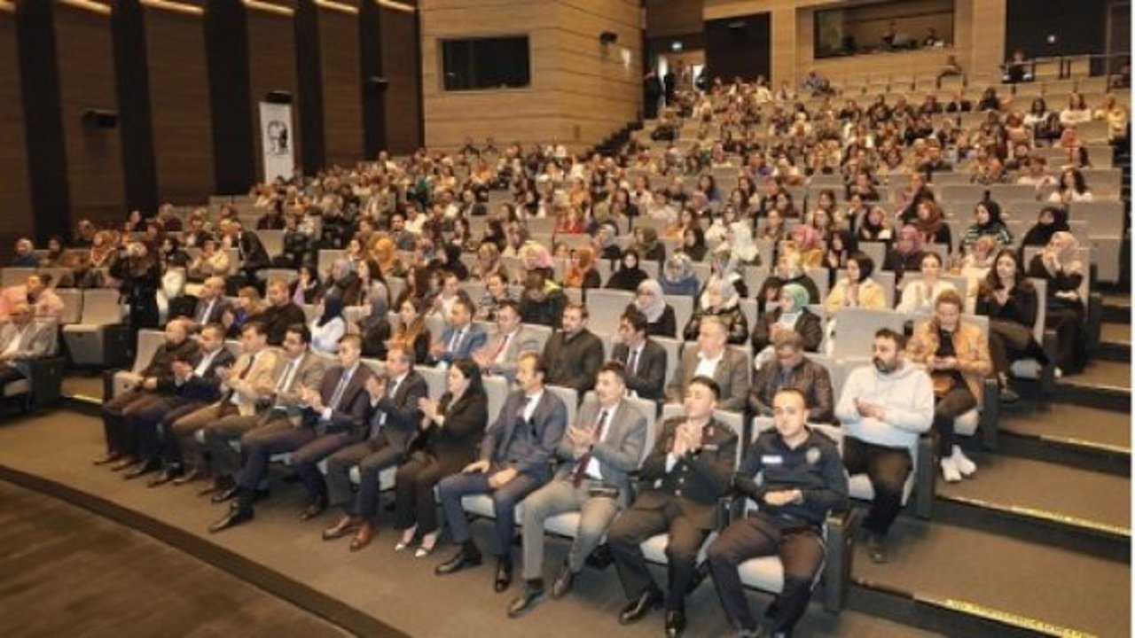 ‘En İyi Narkotik Polisi Anne’ Narvas, Siberay, Kades Eğitimleri verildi