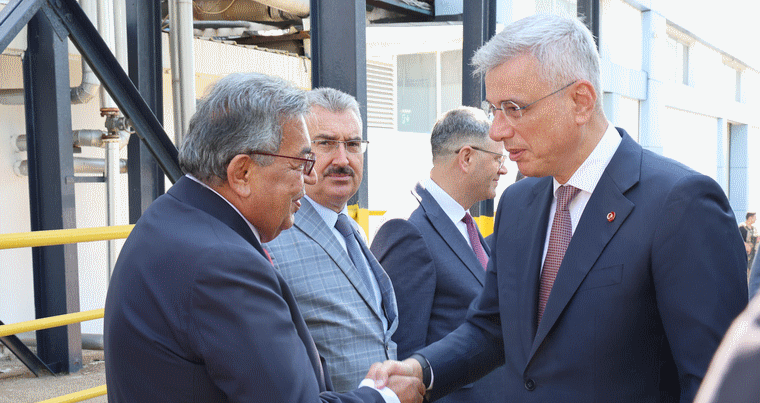 Sağlık Bakanı Memişoğlu, ÇOSB ve ÇOSB firmalarını ziyaret etti